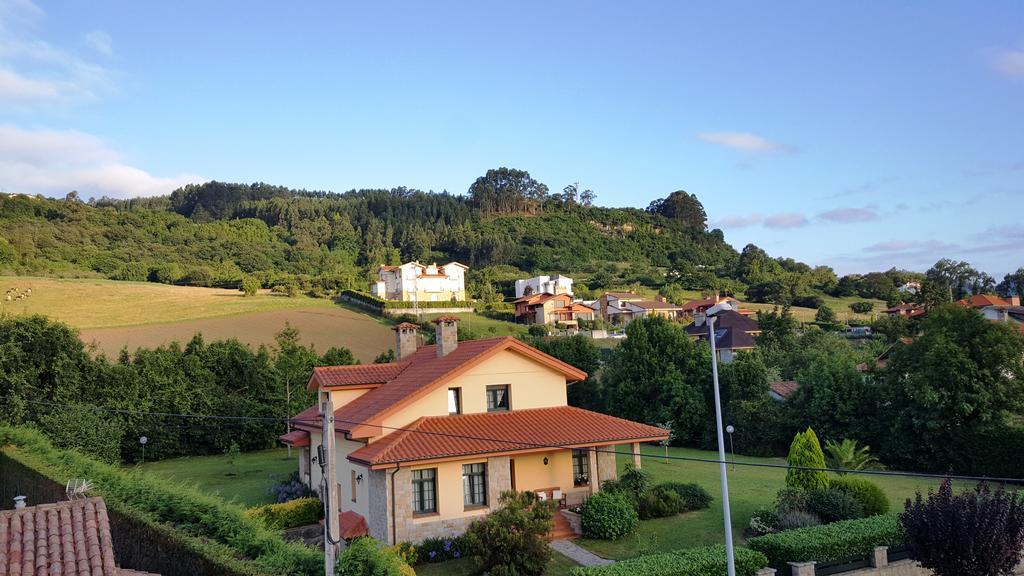 Hotel Alameda Villaviciosa  Exterior photo